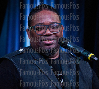 Dave Hollister