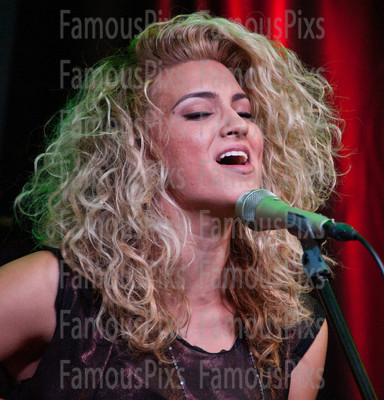 Tori Kelly