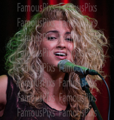 Tori Kelly