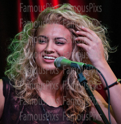 Tori Kelly