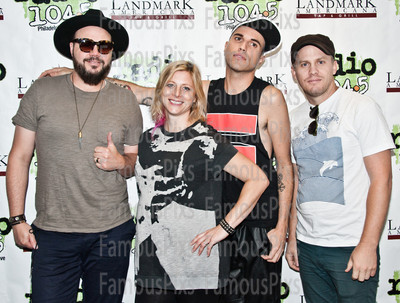Neon Trees
