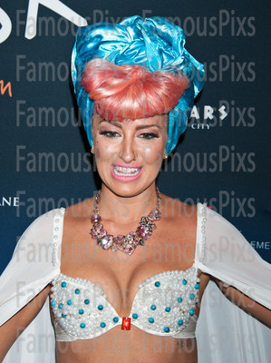 Neon Hitch