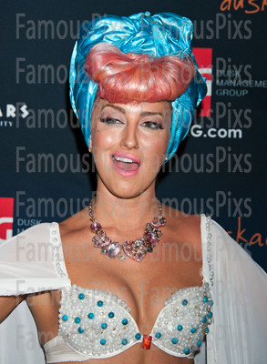 Neon Hitch
