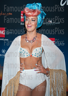 Neon Hitch