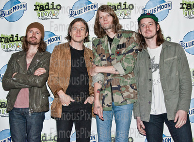 Cage The Elephant