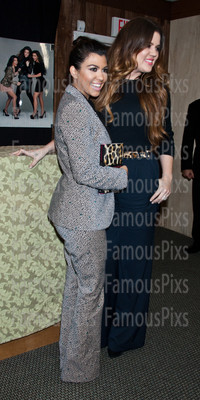 Kourtney & Khloe Kardashian