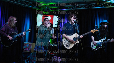Grouplove