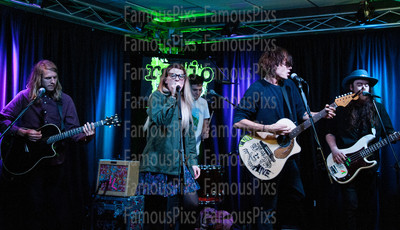 Grouplove