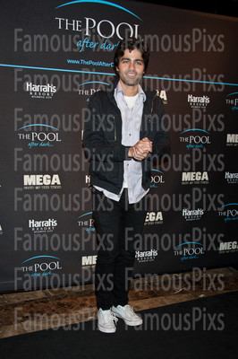 Adrian Grenier