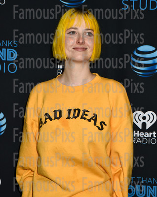 Tessa Violet