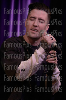Logan Henderson