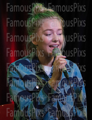 Astrid S