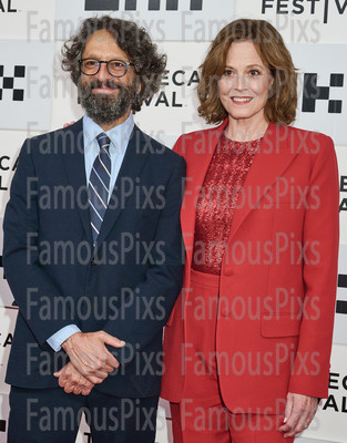 Wallace Wolodarsky, Sigourney Weaver