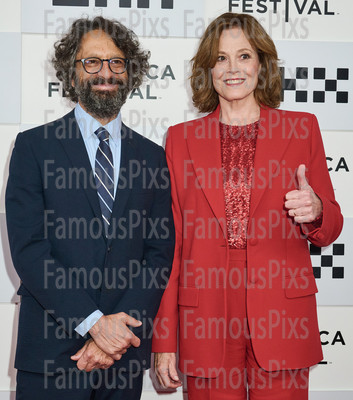 Wallace Wolodarsky, Sigourney Weaver