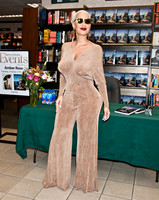 OCTOBER 27, 2015: Amber Rose Book Signing