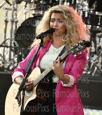 Tori Kelly