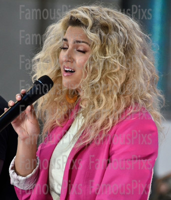 Tori Kelly