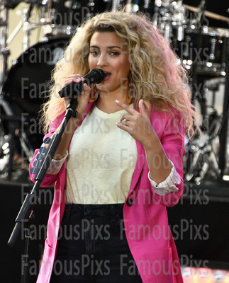 Tori Kelly
