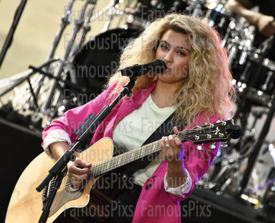 Tori Kelly