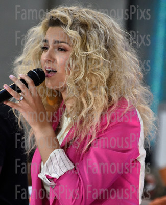 Tori Kelly