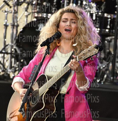 Tori Kelly