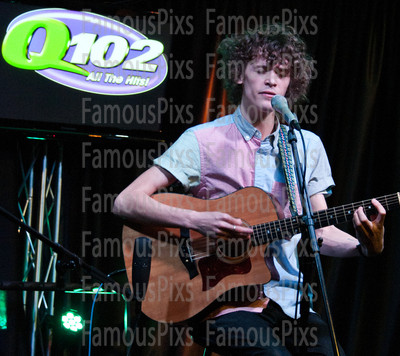 Plug In Stereo