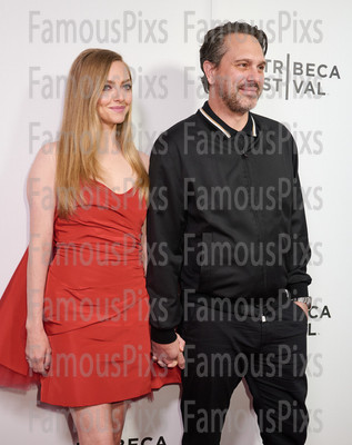 Amanda Seyfried, Thomas Sadoski