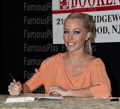 Kendra Wilkinson