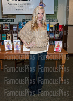 Kendra Wilkinson