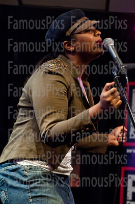 Jazmine Sullivan